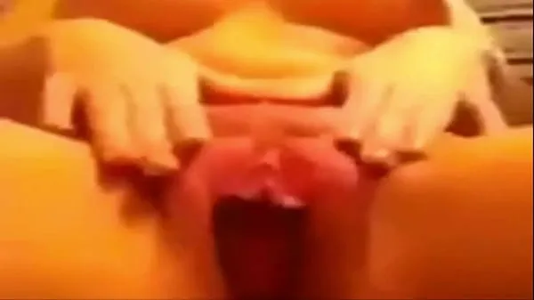 Große Shy y. Rubbing Wet Pussy Upclose frischen Videos