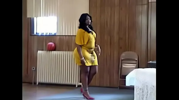 Big Thickness in yellow fresh Videos