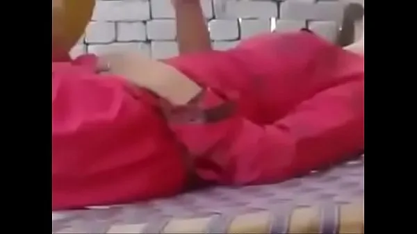 Veľké pakistani girls kissing and having fun čerstvé videá