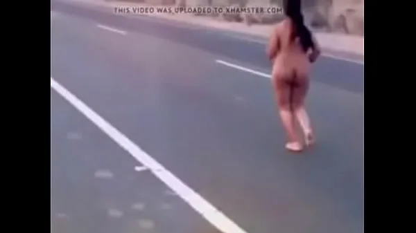 Čerstvá videa Nude wife on public road velké