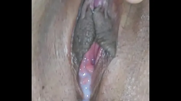 Video lớn Wife Shaved pussy letting out creampie mới