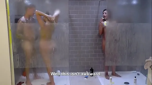 Video besar WTF! Abbie C*ck Blocks Chloe And Sam's Naked Shower | Geordie Shore 1605 segar