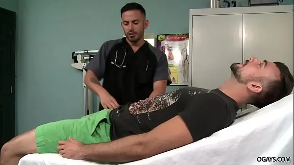 Big Gay doc makes his patient hard fresh Videos