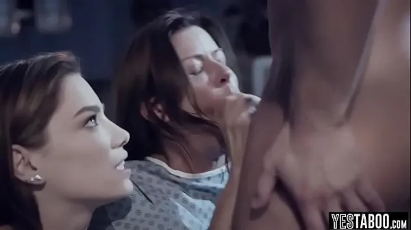 Video besar Female patient relives sexual experiences segar