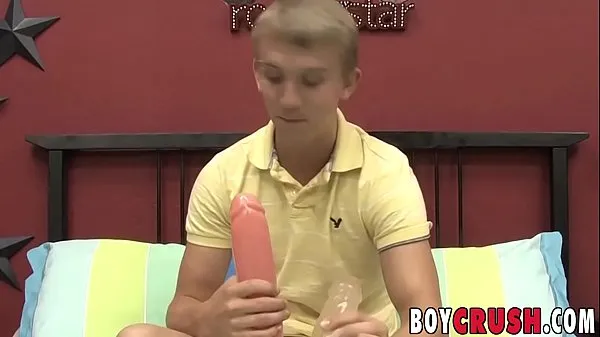 Big Twinks stuffs his ass with a dildo solo fresh Videos