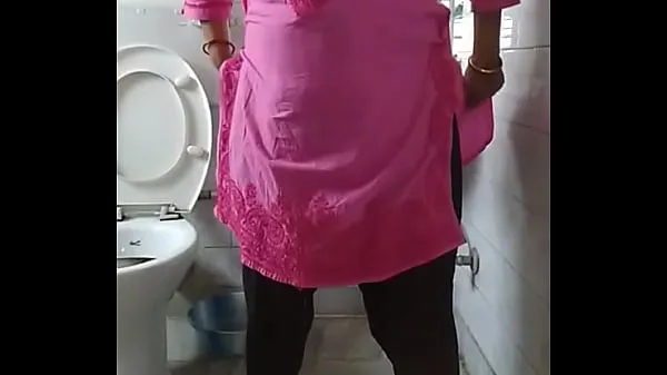 Veliki Indian bhabi pissing in toilet sveži videoposnetki