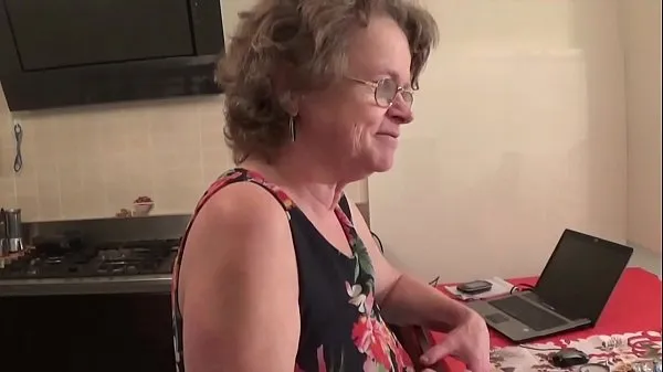 Video besar Old Slut Italian Granny segar
