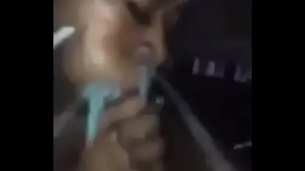 Store Exploding the black girl's mouth with a cum ferske videoer