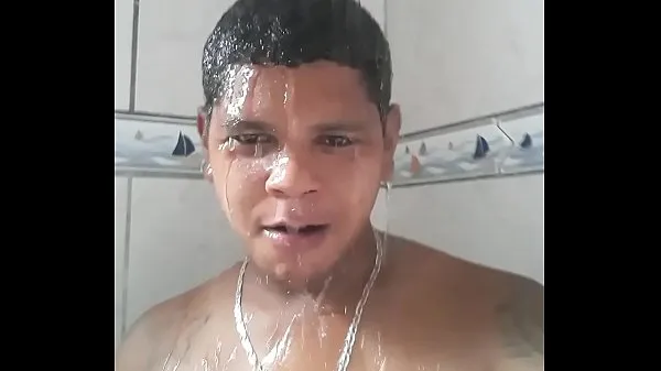 Video besar cumming in the shower segar