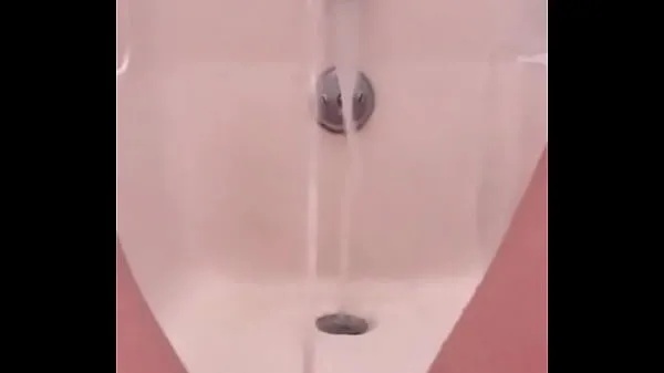Big 18 yo pissing fountain in the bath fresh Videos