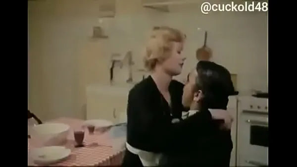 Veľké Cuckold's wife knows how to take care of guests čerstvé videá