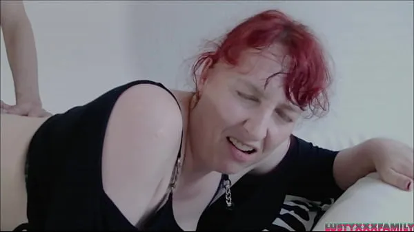 크고 신선한 비디오Ugly fat bitch get fuck by her step son, swallowing cum included