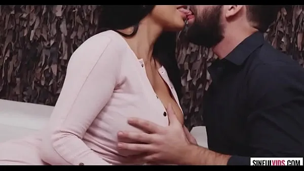 Big tits brunette Romi Rain banged by Logan Pierce in Axel Braun's Busty Hotwives 2 Scene 1 Video baharu besar