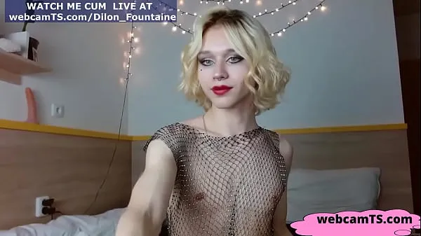 Big Blonde TS Femboy masturbates live at fresh Videos