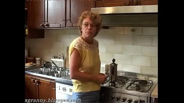 Isoja Ugly granny ass fucks tuoretta videota