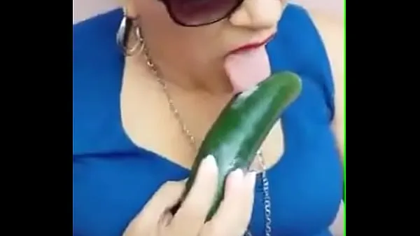 Big The kitten masturbates richly, her ejaculation is copious, who would not want to put his cock in such a watered pussy fresh Videos