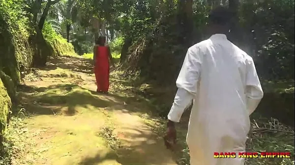 AS A OF A POPULAR MILLIONAIRE, I FUCKED AN AFRICAN VILLAGE GIRL ON THE VILLAGE ROADS AND I ENJOYED HER WET PUSSY (FULL VIDEO ON XVIDEO RED Video baharu besar