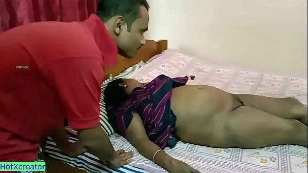 Nagy Indian hot Bhabhi getting fucked by thief !! Housewife sex friss videók