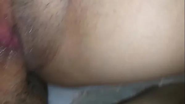 Veľké Fucking my young girlfriend without a condom, I end up in her little wet pussy (Creampie). I make her squirt while we fuck and record ourselves for XVIDEOS RED čerstvé videá