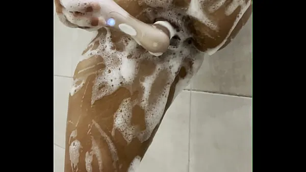 Big Jasmine in the shower with her Satisfyer Pro 2 fresh Videos
