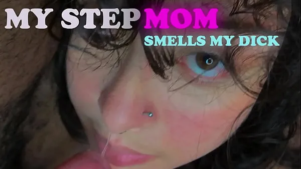 Grote Mijn stiefmoeder is zo heet dat ze graag mijn pik ruikt nieuwe video's