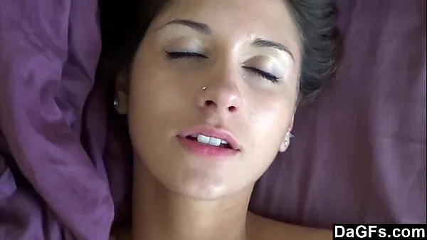 Isoja Dagfs - Amazing Homemade Sex With Sensual Brunette In My Bed tuoretta videota